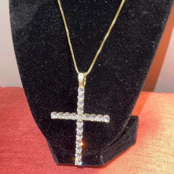 FASHION JEWELRY RHINESTONE CROSS PENDANT CHAIN WOMEN STAINLESS STEEL GOLD COLOR - Picture 4 of 8